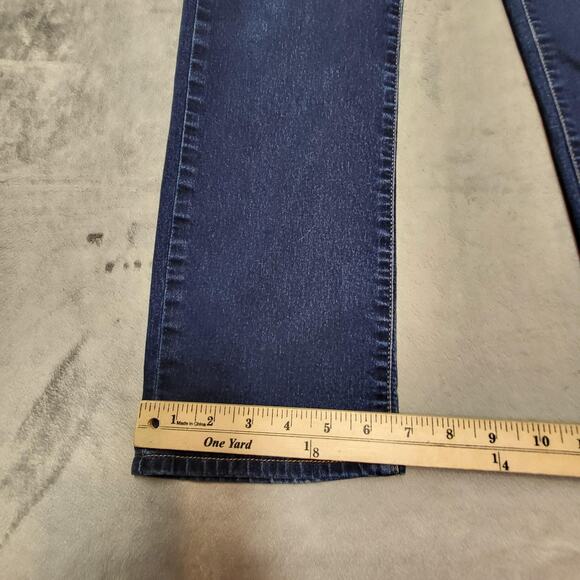 Levi's Jeans Womens 29 Blue 314 Shaping Straight Dark Wash Five Pocket Zip Fly - Picture 6 of 11
